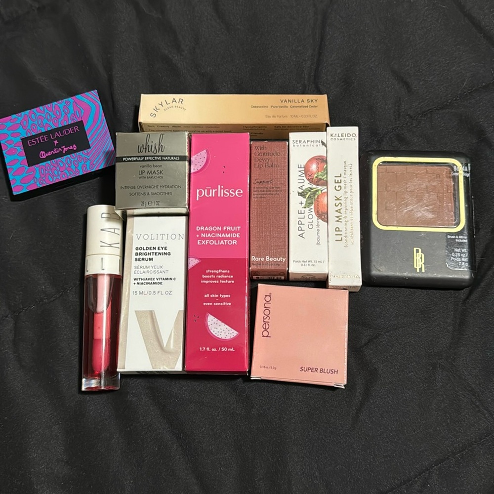Makeup bundle